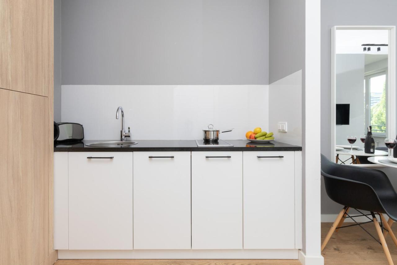 Slawinska Apartment Warsaw Wola By Noclegi Renters Exterior photo